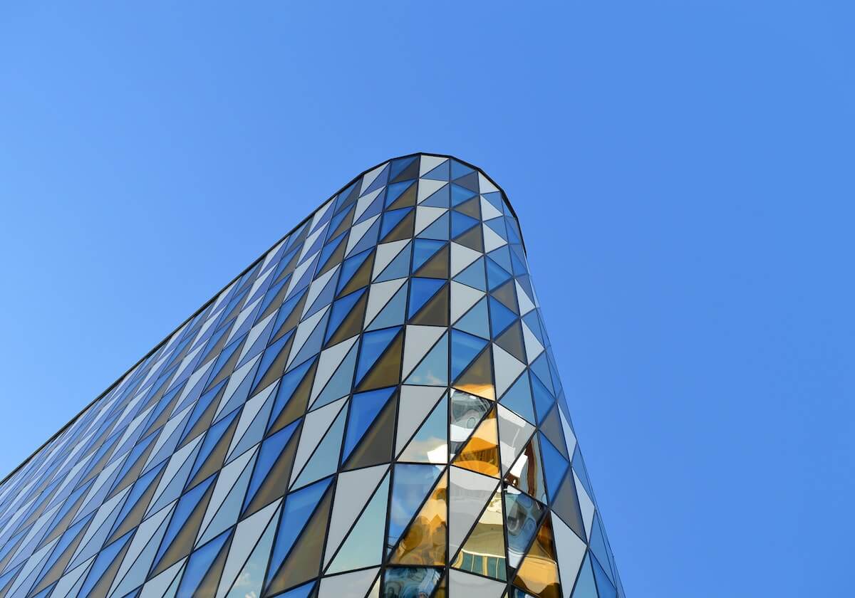 开云网页-日本球迷赛后自觉清理垃圾，温布利球场官号晒视频致谢